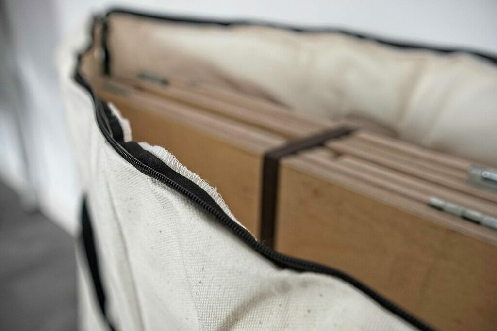 Detailaufnahme des Reißverschlusses der Biberbox-Tasche